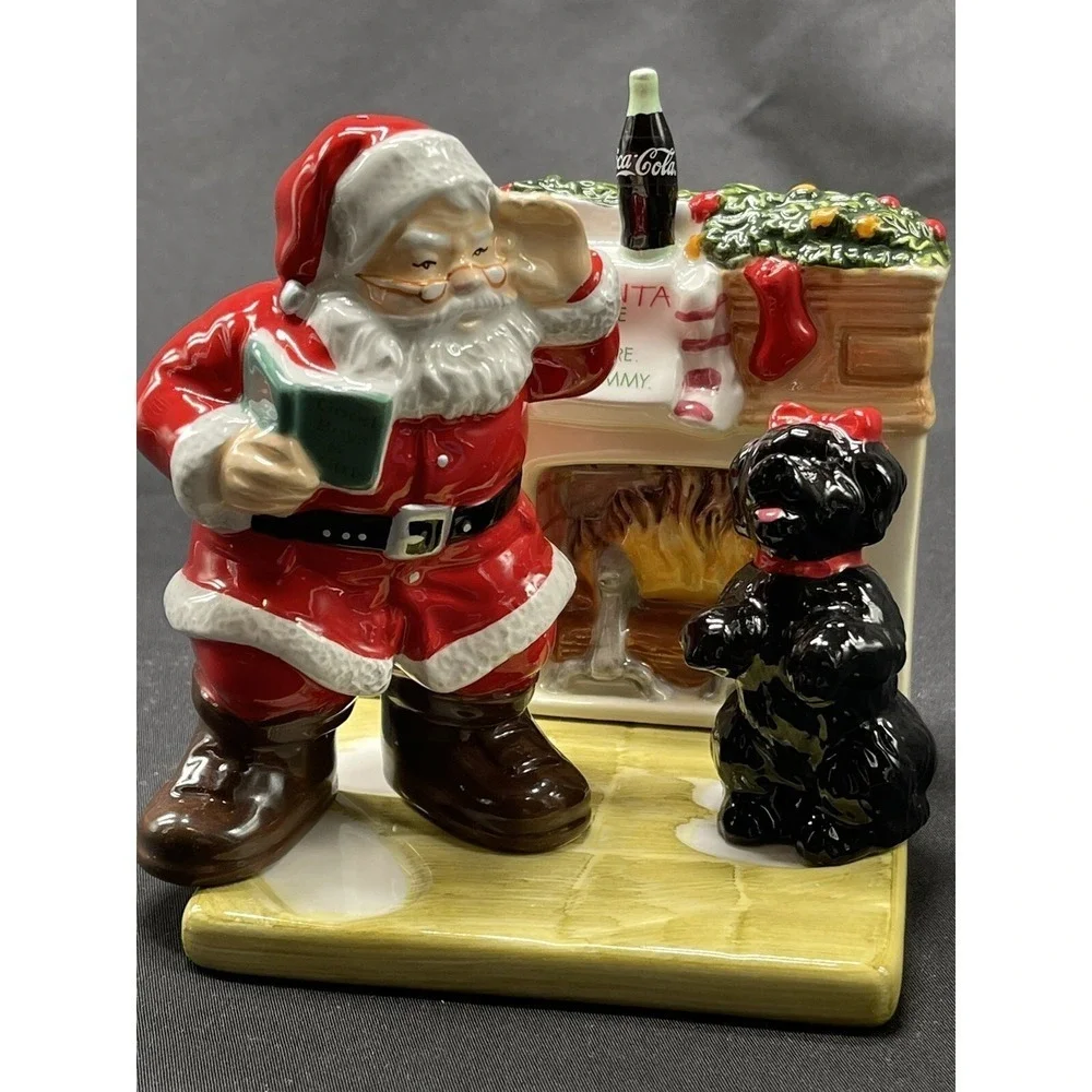 Coca Cola Salt/Pepper Shakers Santa & Dog Collectible Christmas Decor 2002